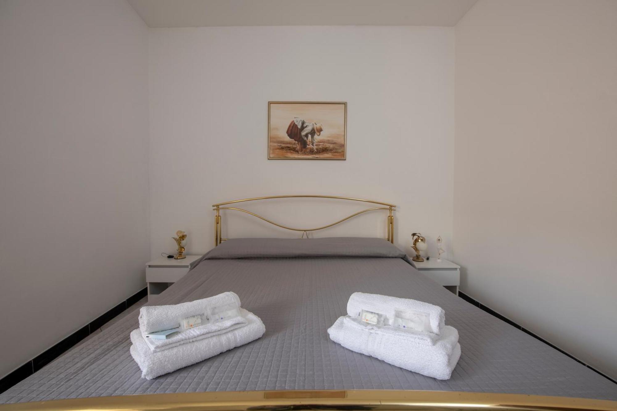188B - Casa Di Nina Moneglia Con Terrazza - 2Min Dal Mareアパートメント エクステリア 写真